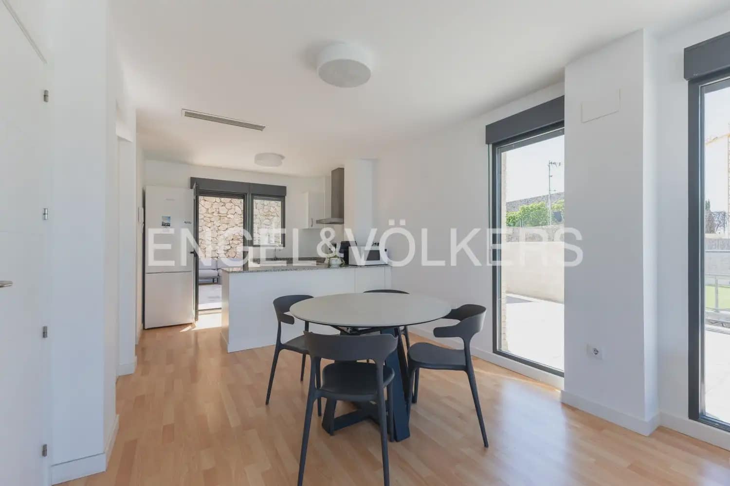 3 sypialnia Willa na sprzedaż w Cullera z basenem garażem - 560 000 € (Ref: 9898291)