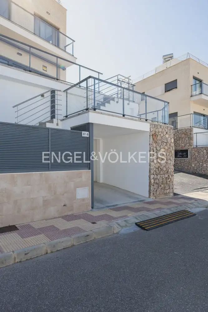 3 sypialnia Willa na sprzedaż w Cullera z basenem garażem - 560 000 € (Ref: 9898291)