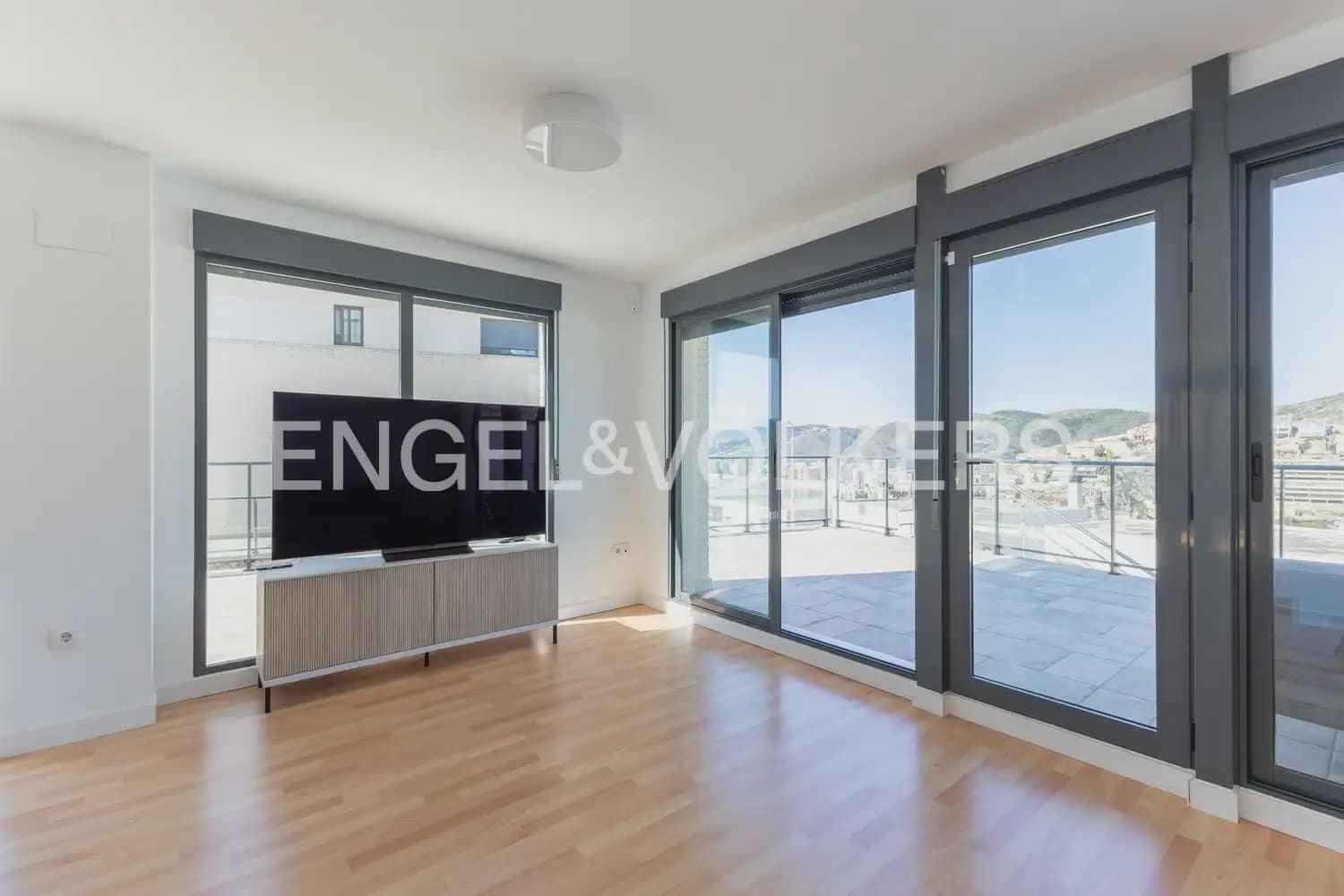 3 sypialnia Willa na sprzedaż w Cullera z basenem garażem - 560 000 € (Ref: 9898291)