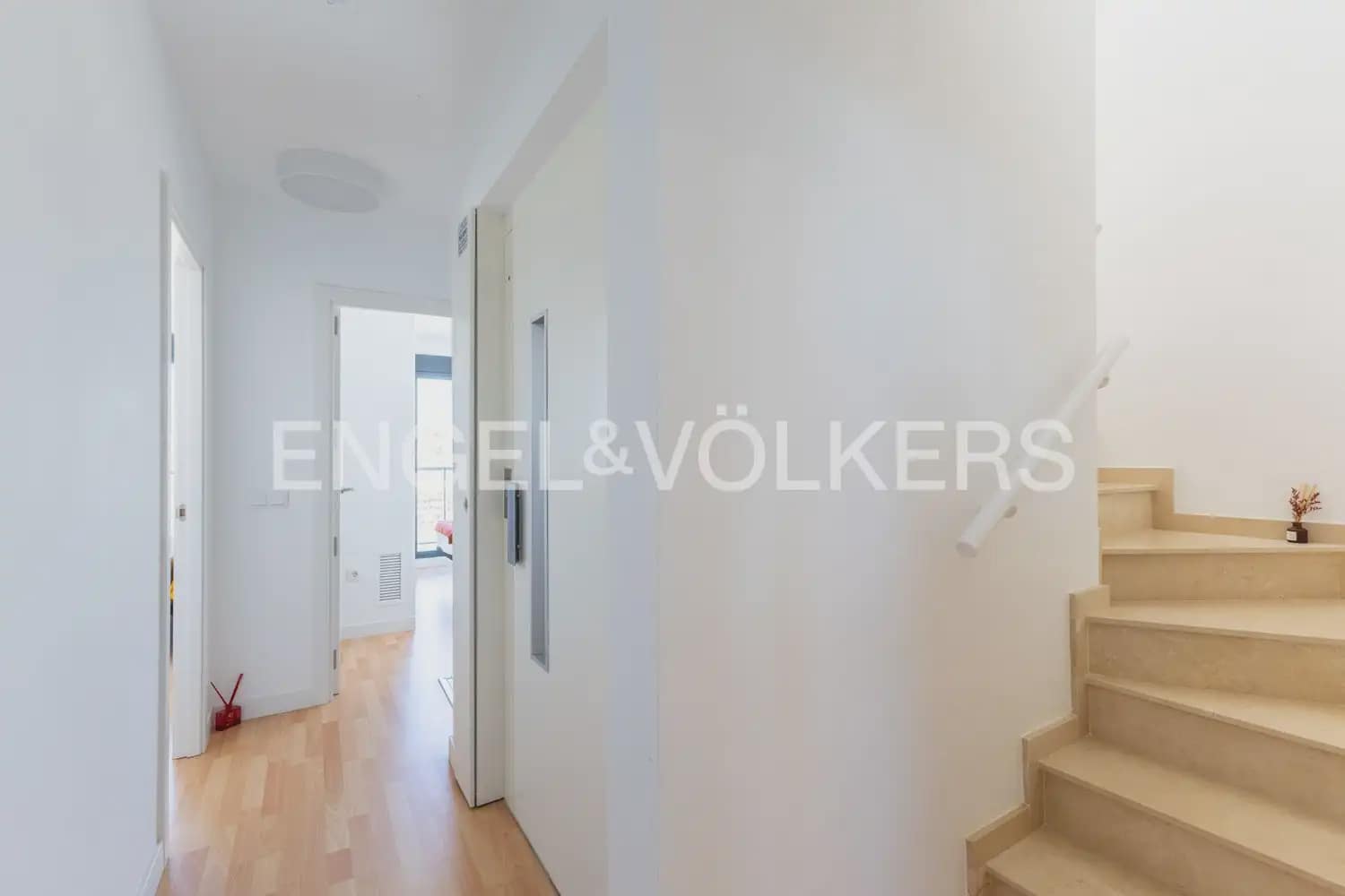 3 sypialnia Willa na sprzedaż w Cullera z basenem garażem - 560 000 € (Ref: 9898291)