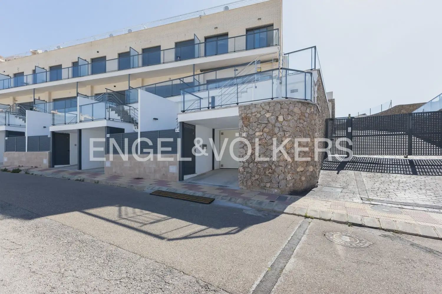 3 sypialnia Willa na sprzedaż w Cullera z basenem garażem - 560 000 € (Ref: 9898291)