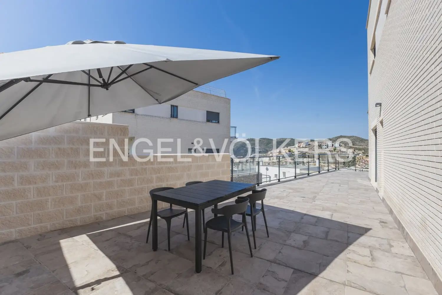 3 sypialnia Willa na sprzedaż w Cullera z basenem garażem - 560 000 € (Ref: 9898291)