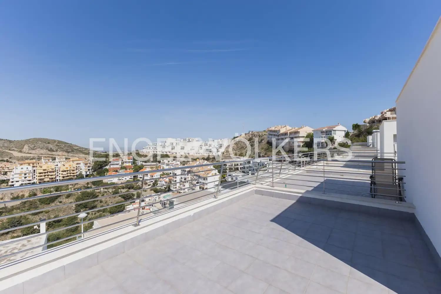 3 sypialnia Willa na sprzedaż w Cullera z basenem garażem - 560 000 € (Ref: 9898291)