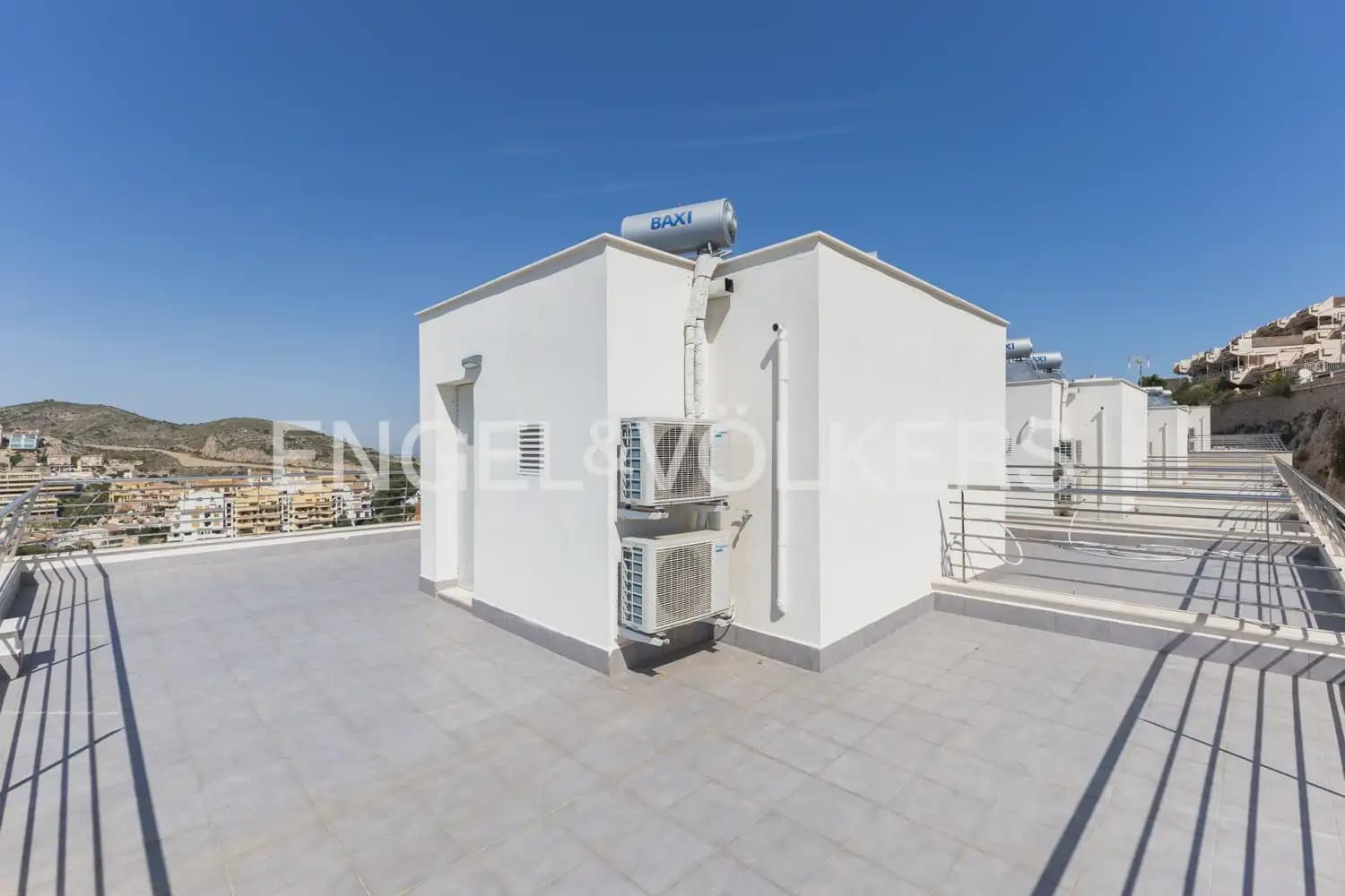 3 sypialnia Willa na sprzedaż w Cullera z basenem garażem - 560 000 € (Ref: 9898291)