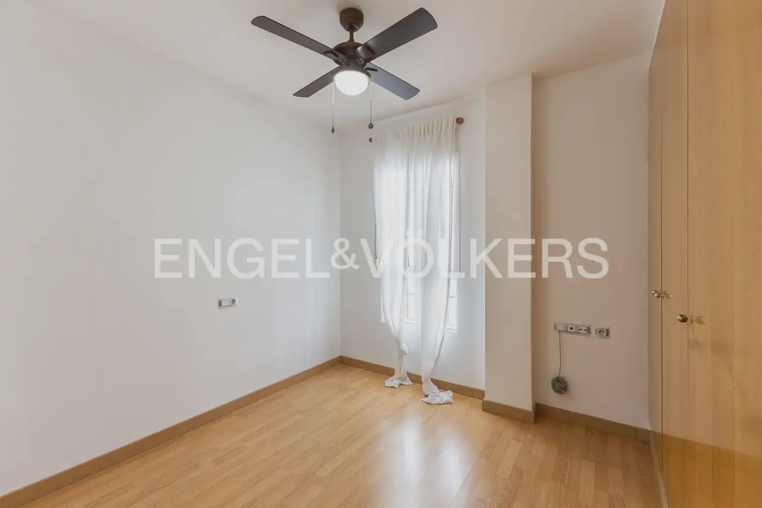 Ático de 3 habitaciones en Sagunto / Sagunt en alquiler con garaje - 1.600 € (Ref: 9898292)
