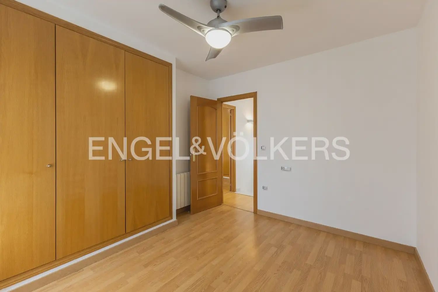 Ático de 3 habitaciones en Sagunto / Sagunt en alquiler con garaje - 1.600 € (Ref: 9898292)