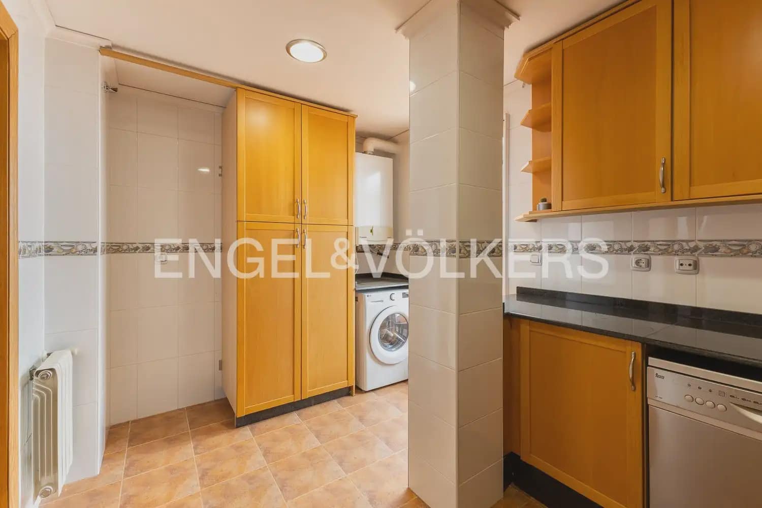 Ático de 3 habitaciones en Sagunto / Sagunt en alquiler con garaje - 1.600 € (Ref: 9898292)