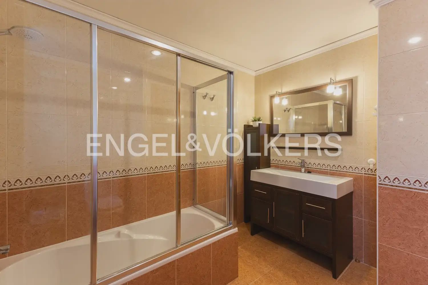 Ático de 3 habitaciones en Sagunto / Sagunt en alquiler con garaje - 1.600 € (Ref: 9898292)