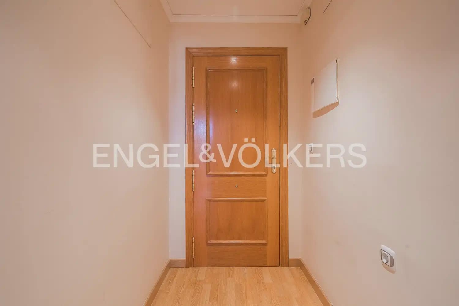 Ático de 3 habitaciones en Sagunto / Sagunt en alquiler con garaje - 1.600 € (Ref: 9898292)