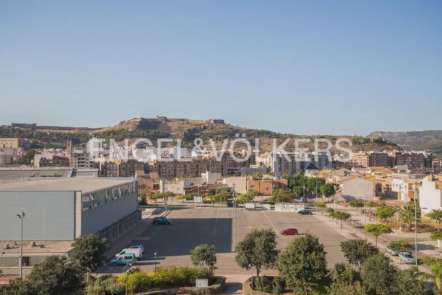 Ático de 3 habitaciones en Sagunto / Sagunt en alquiler con garaje - 1.600 € (Ref: 9898292)