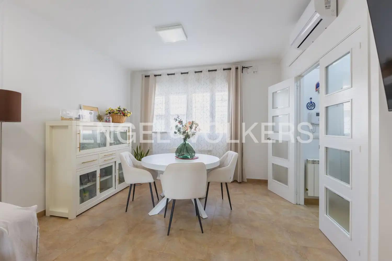 4 Zimmer Haus zu verkaufen in Requena mit Garage - 270.000 € (Ref: 9898293)