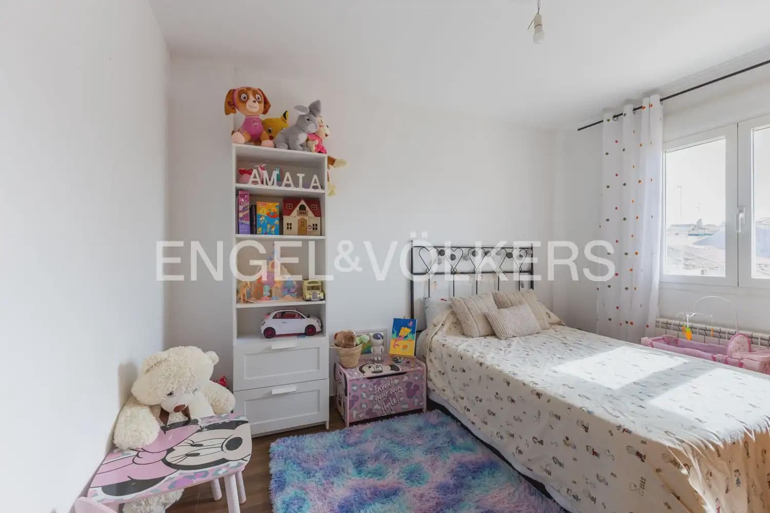 4 Zimmer Haus zu verkaufen in Requena mit Garage - 270.000 € (Ref: 9898293)