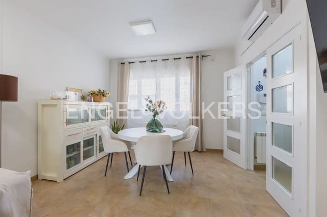 4 bedroom Townhouse for sale in Requena with garage - € 270,000 (Ref: 9898293)