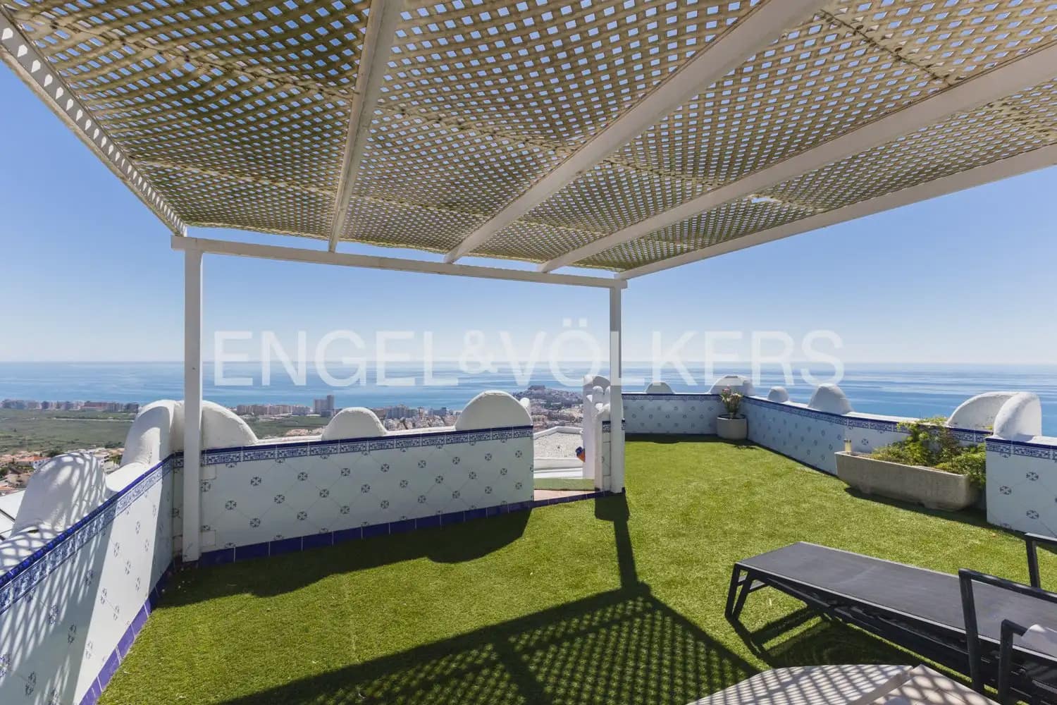 3 bedroom Townhouse for sale in Peniscola with pool garage - € 258,000 (Ref: 9898294)