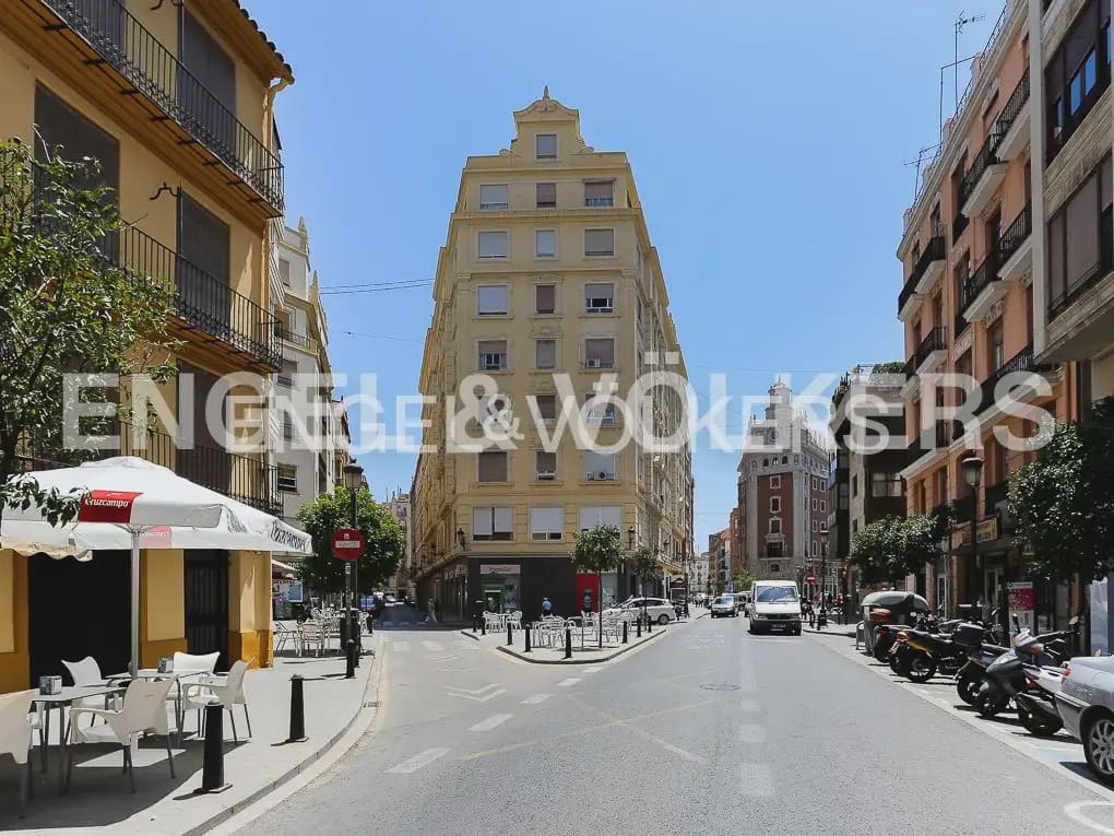 4 quarto Penthouse para venda em Valencia cidade - 1 200 000 € (Ref: 9898296)