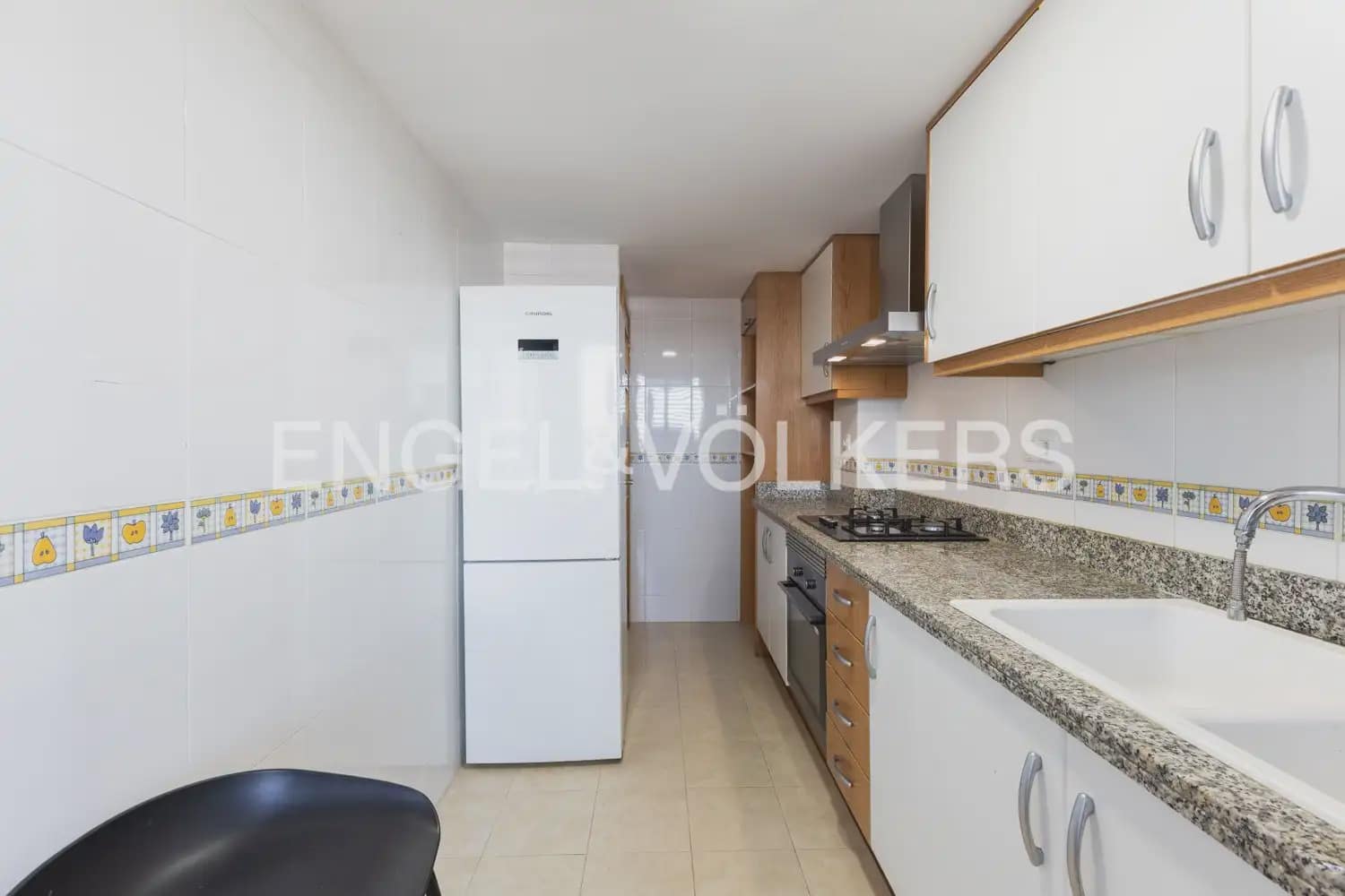 Ático de 3 habitaciones en València ciudad en alquiler con piscina garaje - 1.600 € (Ref: 9898297)