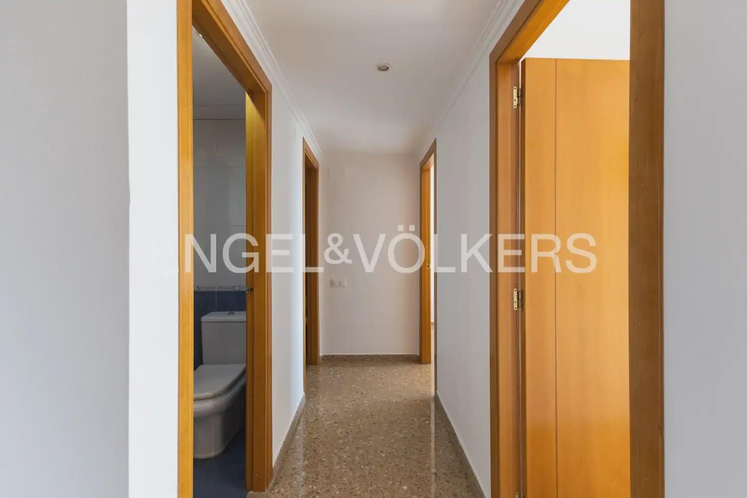 Ático de 3 habitaciones en València ciudad en alquiler con piscina garaje - 1.600 € (Ref: 9898297)
