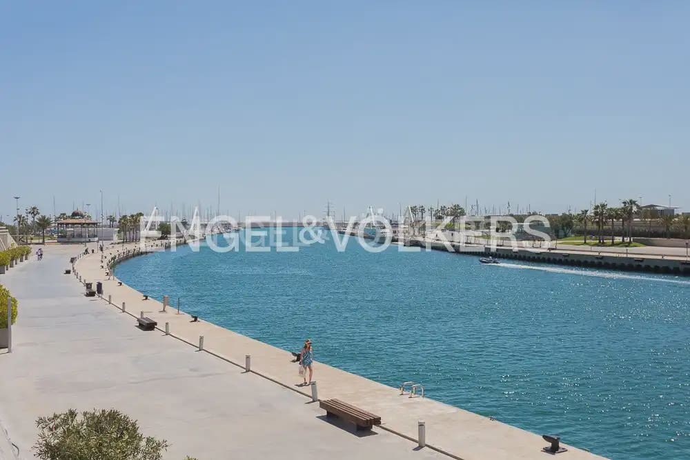 2 bedroom Townhouse for sale in Valencia city - € 295,000 (Ref: 9898298)