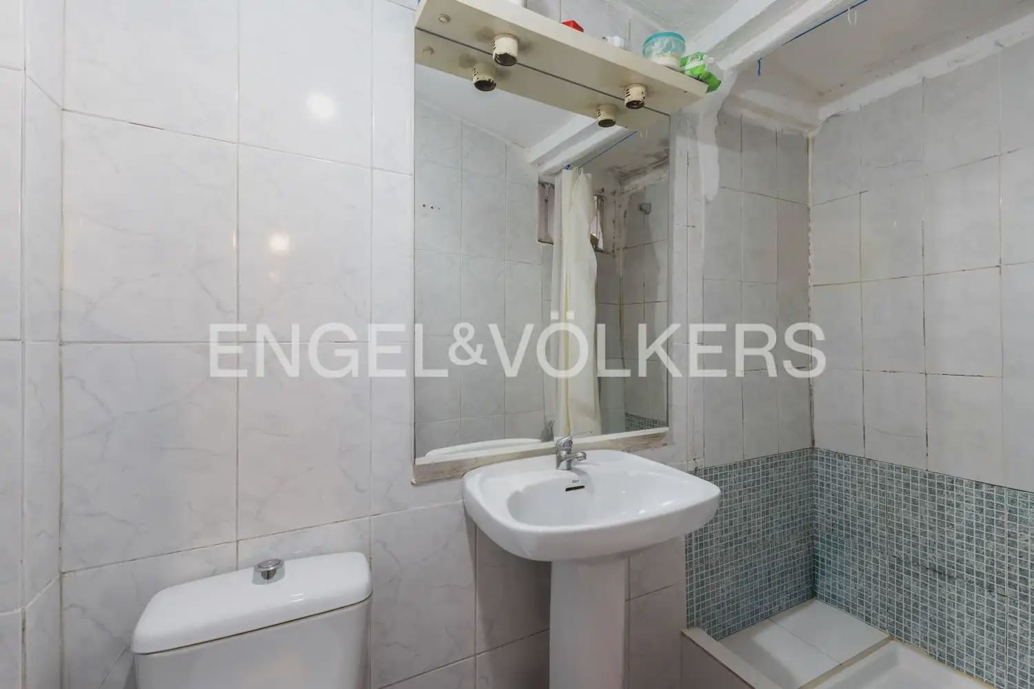 2 bedroom Townhouse for sale in Valencia city - € 295,000 (Ref: 9898298)
