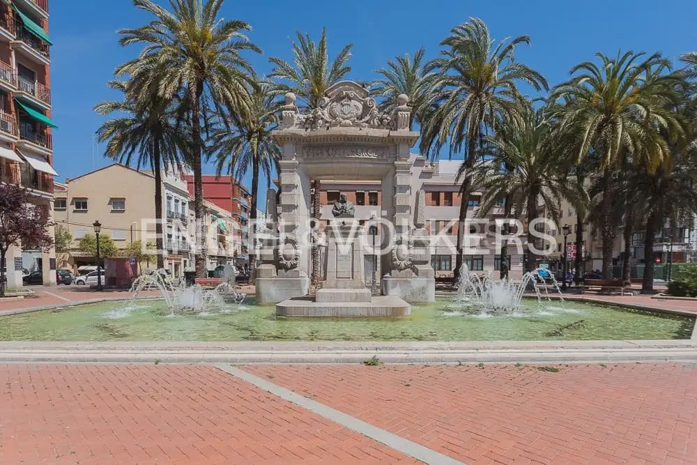 2 bedroom Townhouse for sale in Valencia city - € 295,000 (Ref: 9898298)