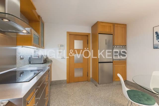Casa de 4 habitaciones en Centro, Castelló de la Plana en venta - 350.000 € (Ref: 9898299)