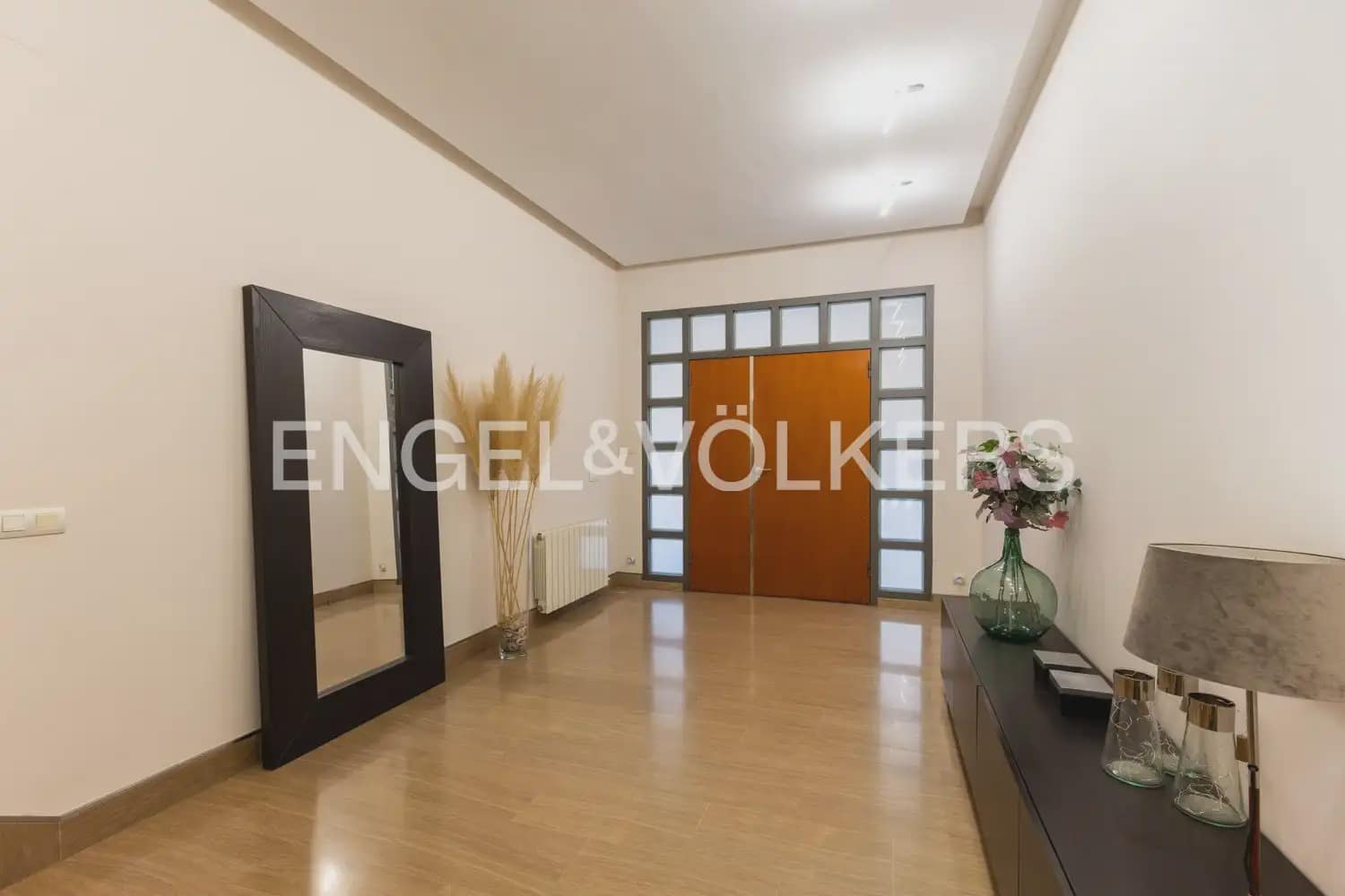 4 makuuhuone Omakotitalo myytävänä paikassa Castello de la Plana - 350 000 € (Ref: 9898299)