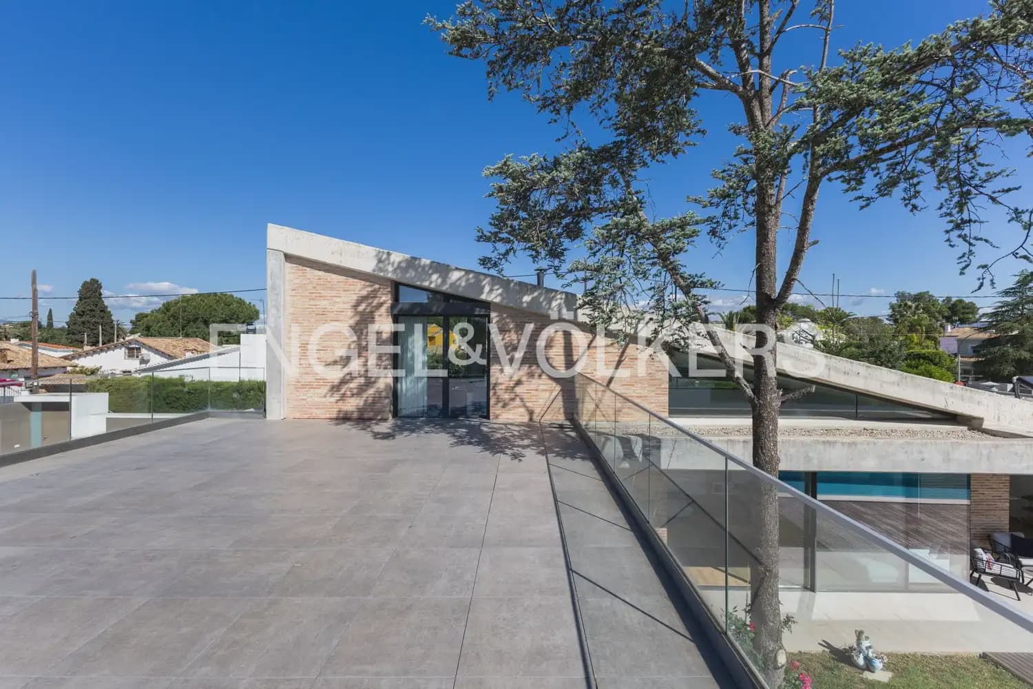 4 soverom Villa til salgs i L'Eliana med svømmebasseng garasje - € 1 190 000 (Ref: 9898300)