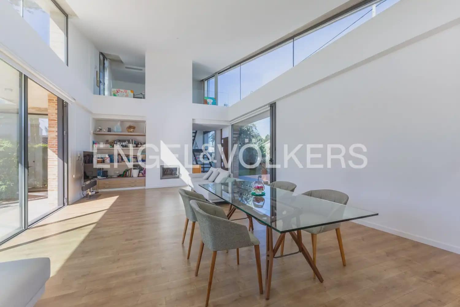 4 soverom Villa til salgs i L'Eliana med svømmebasseng garasje - € 1 190 000 (Ref: 9898300)
