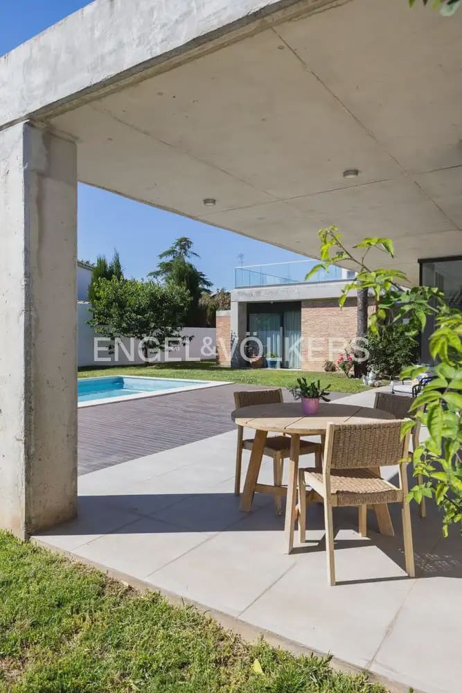 4 soverom Villa til salgs i L'Eliana med svømmebasseng garasje - € 1 190 000 (Ref: 9898300)