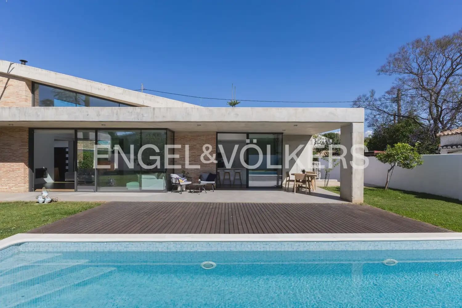 4 soverom Villa til salgs i L'Eliana med svømmebasseng garasje - € 1 190 000 (Ref: 9898300)