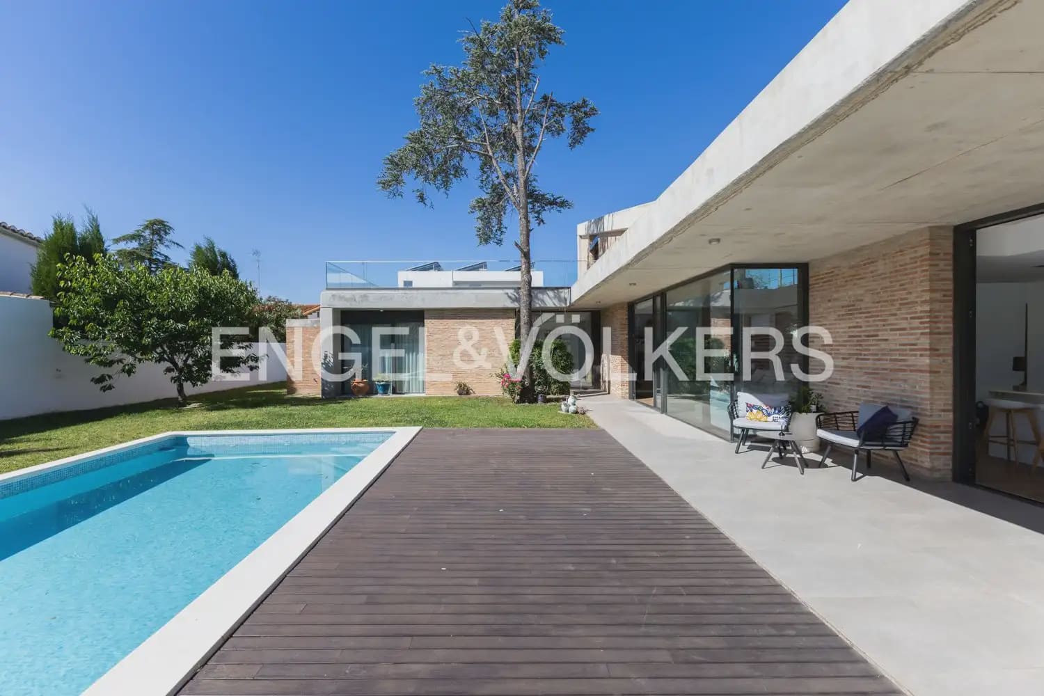 4 soverom Villa til salgs i L'Eliana med svømmebasseng garasje - € 1 190 000 (Ref: 9898300)
