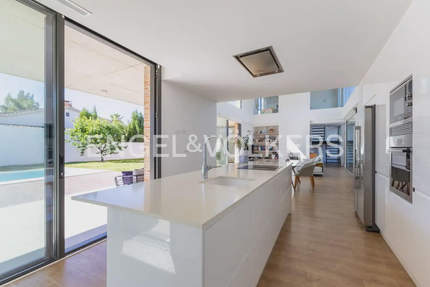 4 soverom Villa til salgs i L'Eliana med svømmebasseng garasje - € 1 190 000 (Ref: 9898300)