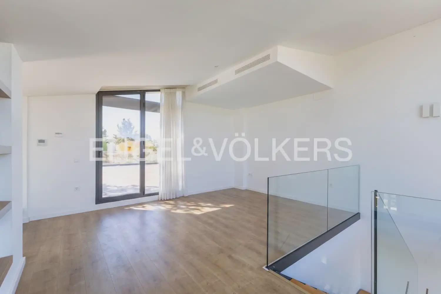 4 soverom Villa til salgs i L'Eliana med svømmebasseng garasje - € 1 190 000 (Ref: 9898300)
