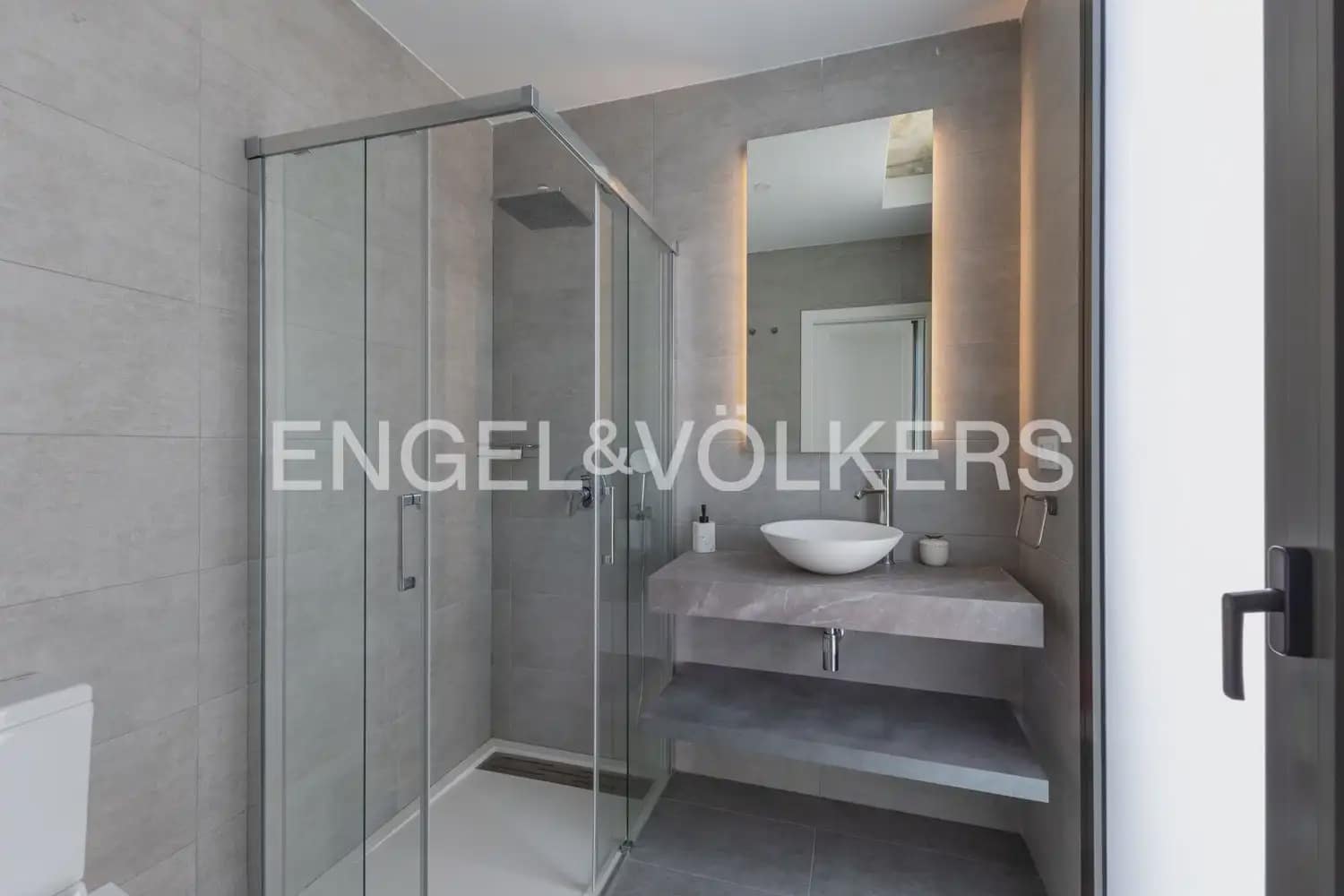 4 soverom Villa til salgs i L'Eliana med svømmebasseng garasje - € 1 190 000 (Ref: 9898300)