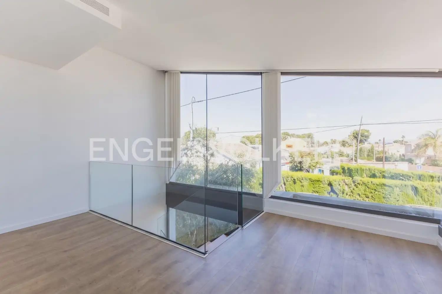4 soverom Villa til salgs i L'Eliana med svømmebasseng garasje - € 1 190 000 (Ref: 9898300)