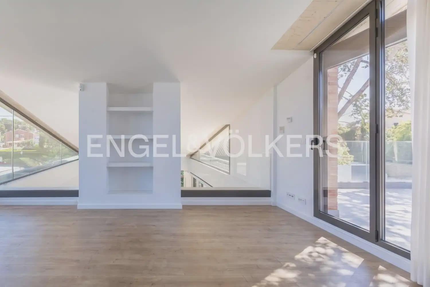 4 soverom Villa til salgs i L'Eliana med svømmebasseng garasje - € 1 190 000 (Ref: 9898300)