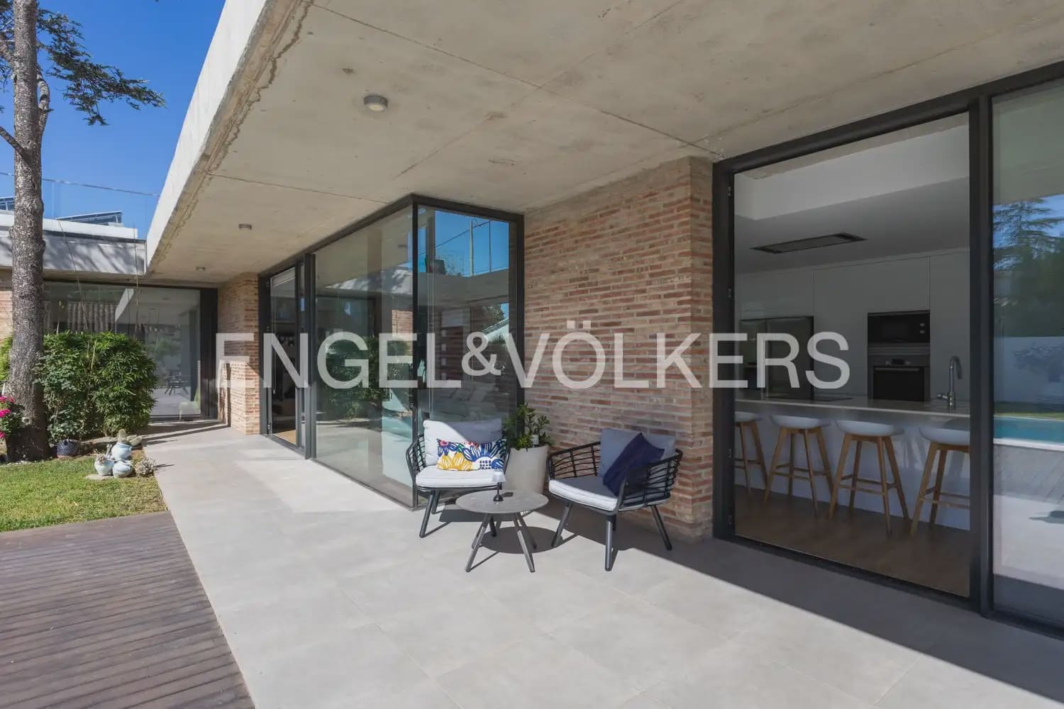 4 soverom Villa til salgs i L'Eliana med svømmebasseng garasje - € 1 190 000 (Ref: 9898300)