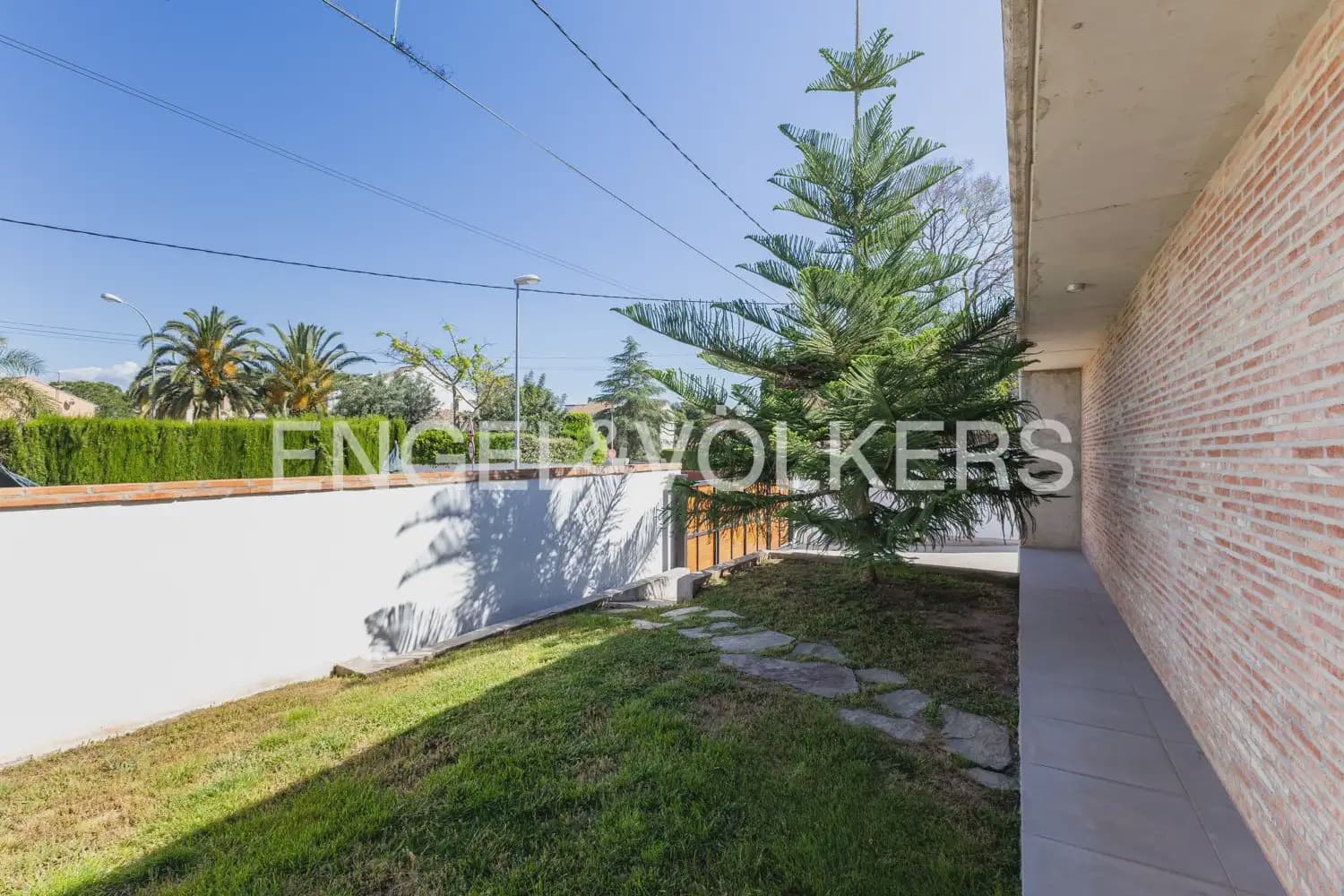4 soverom Villa til salgs i L'Eliana med svømmebasseng garasje - € 1 190 000 (Ref: 9898300)