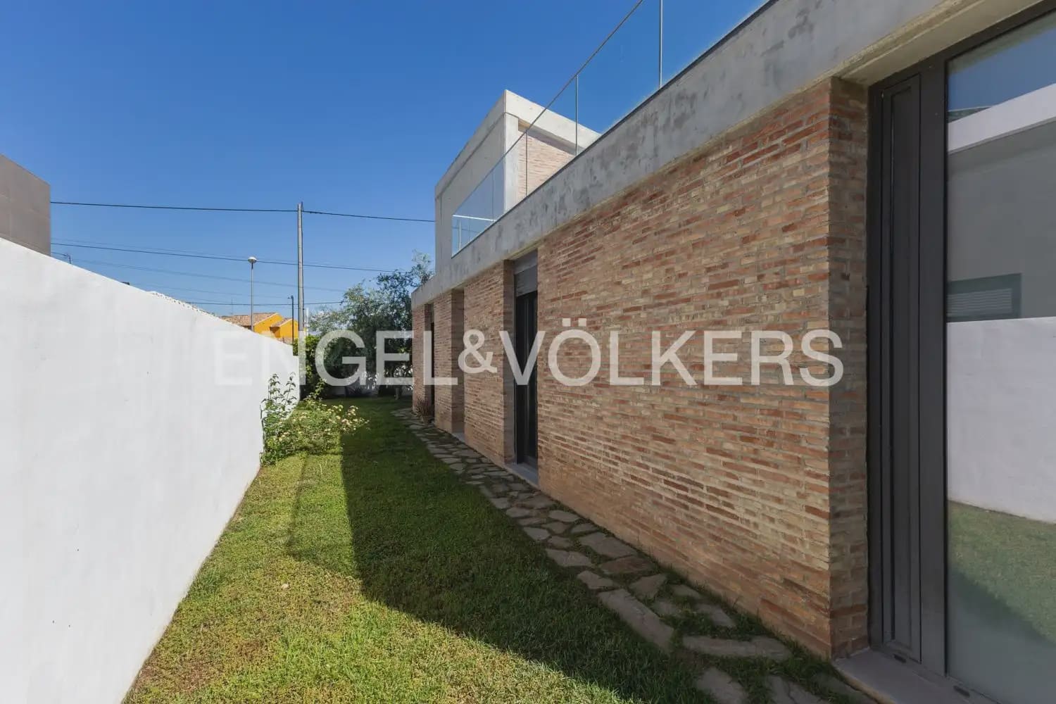4 soverom Villa til salgs i L'Eliana med svømmebasseng garasje - € 1 190 000 (Ref: 9898300)
