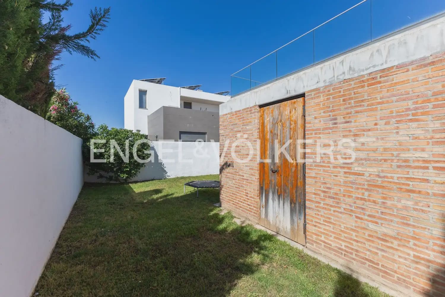 4 soverom Villa til salgs i L'Eliana med svømmebasseng garasje - € 1 190 000 (Ref: 9898300)