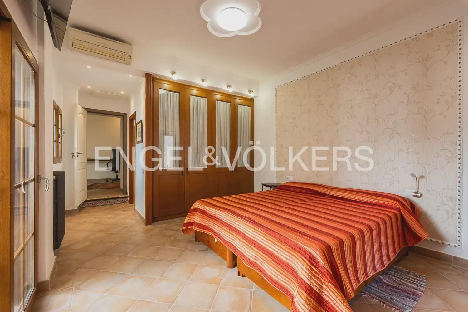 6 slaapkamer Huis te koop in Xativa - € 695.000 (Ref: 9898302)