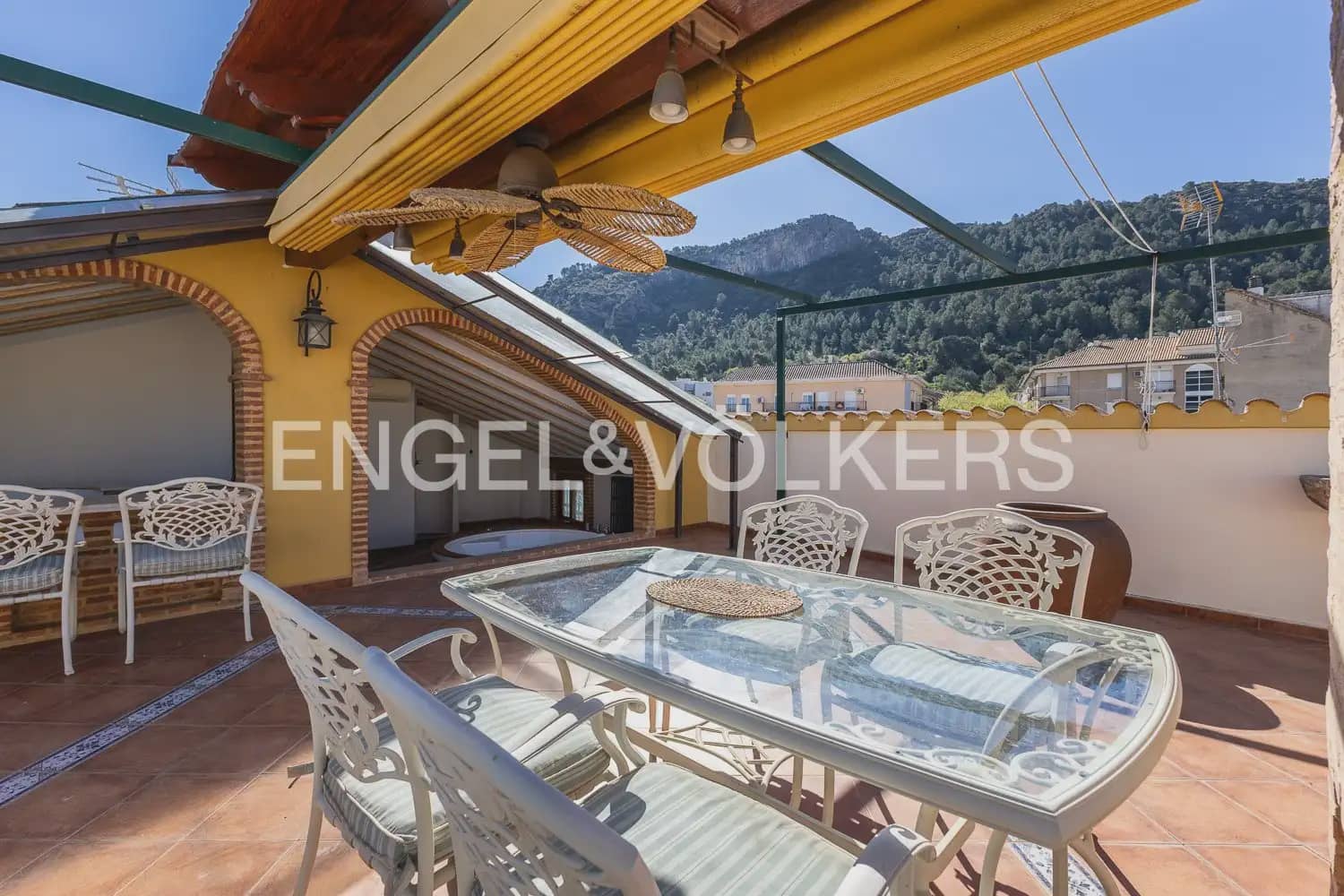 6 slaapkamer Huis te koop in Xativa - € 695.000 (Ref: 9898302)