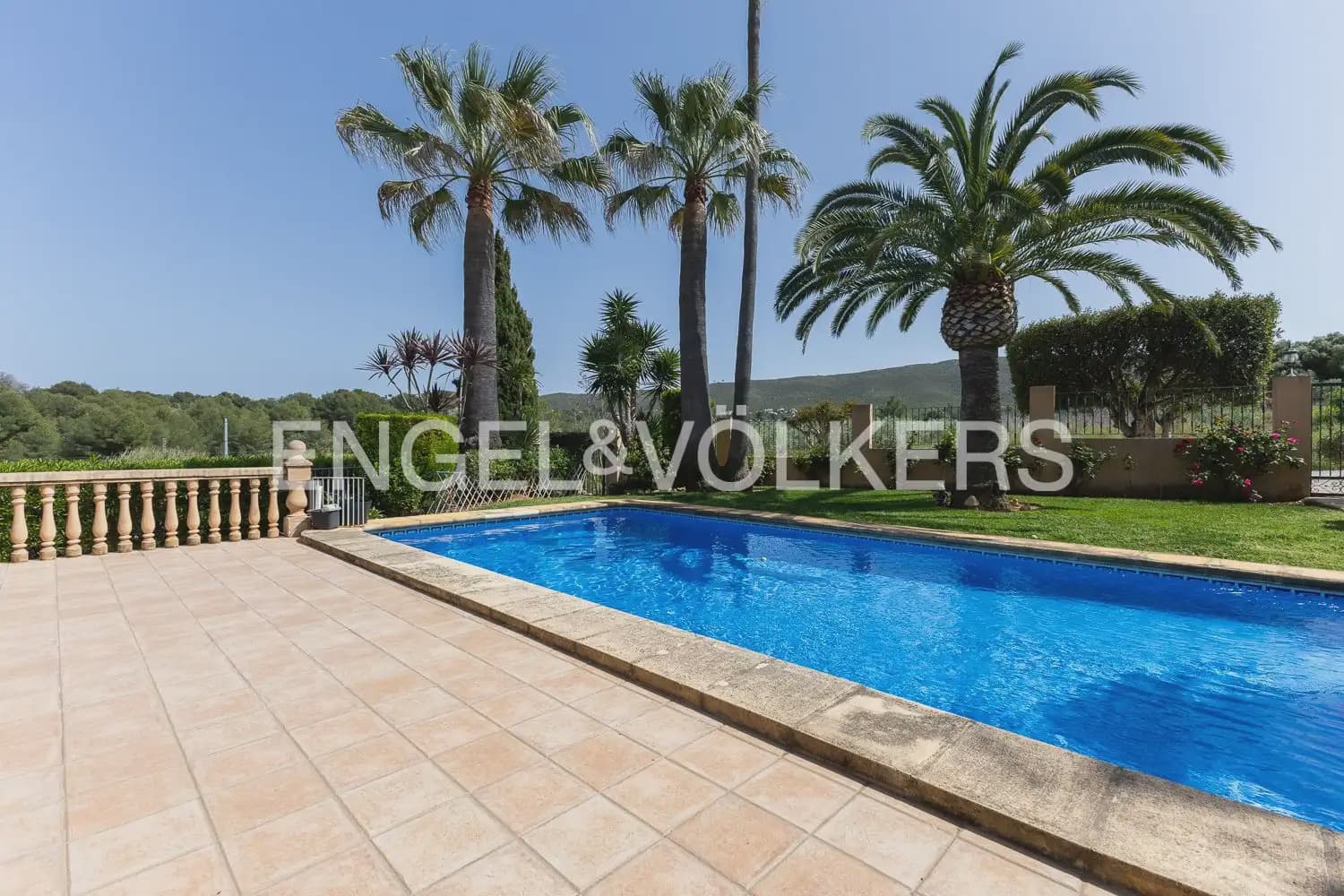 7 bedroom Villa for sale in Javea / Xabia with pool garage - € 1,390,000 (Ref: 9898303)
