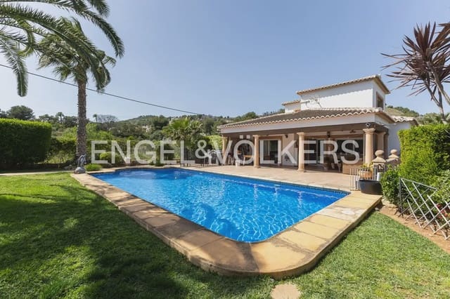 7 bedroom Villa for sale in Partides comunes - Adsubia, Javea / Xàbia with pool garage - € 1,390,000 (Ref: 9898303)