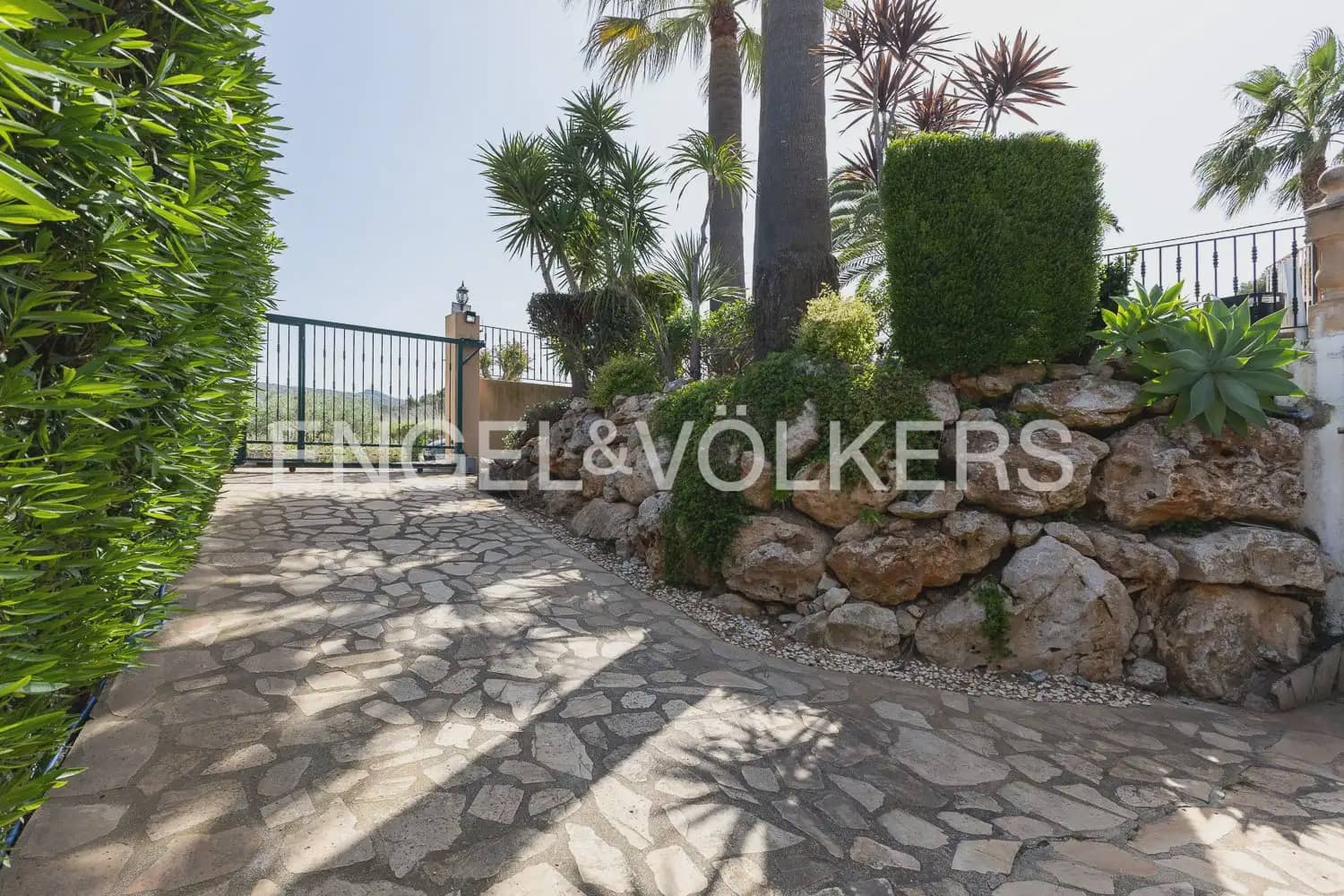 7 bedroom Villa for sale in Javea / Xabia with pool garage - € 1,390,000 (Ref: 9898303)
