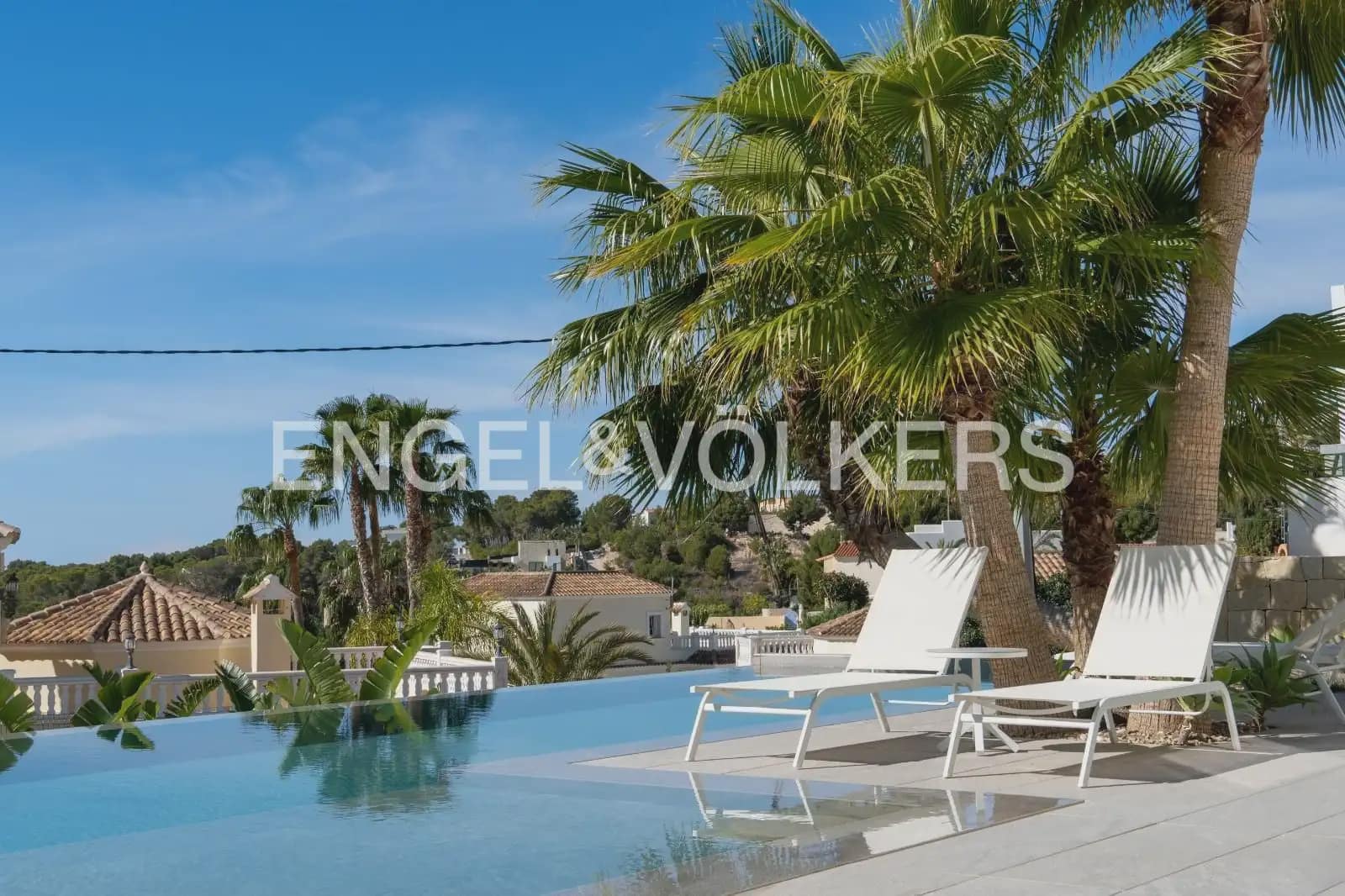 5 slaapkamer Villa te huur in Javea / Xabia met zwembad garage - € 5.300 (Ref: 9898304)