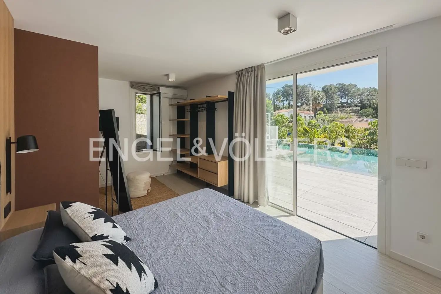 5 slaapkamer Villa te huur in Javea / Xabia met zwembad garage - € 5.300 (Ref: 9898304)