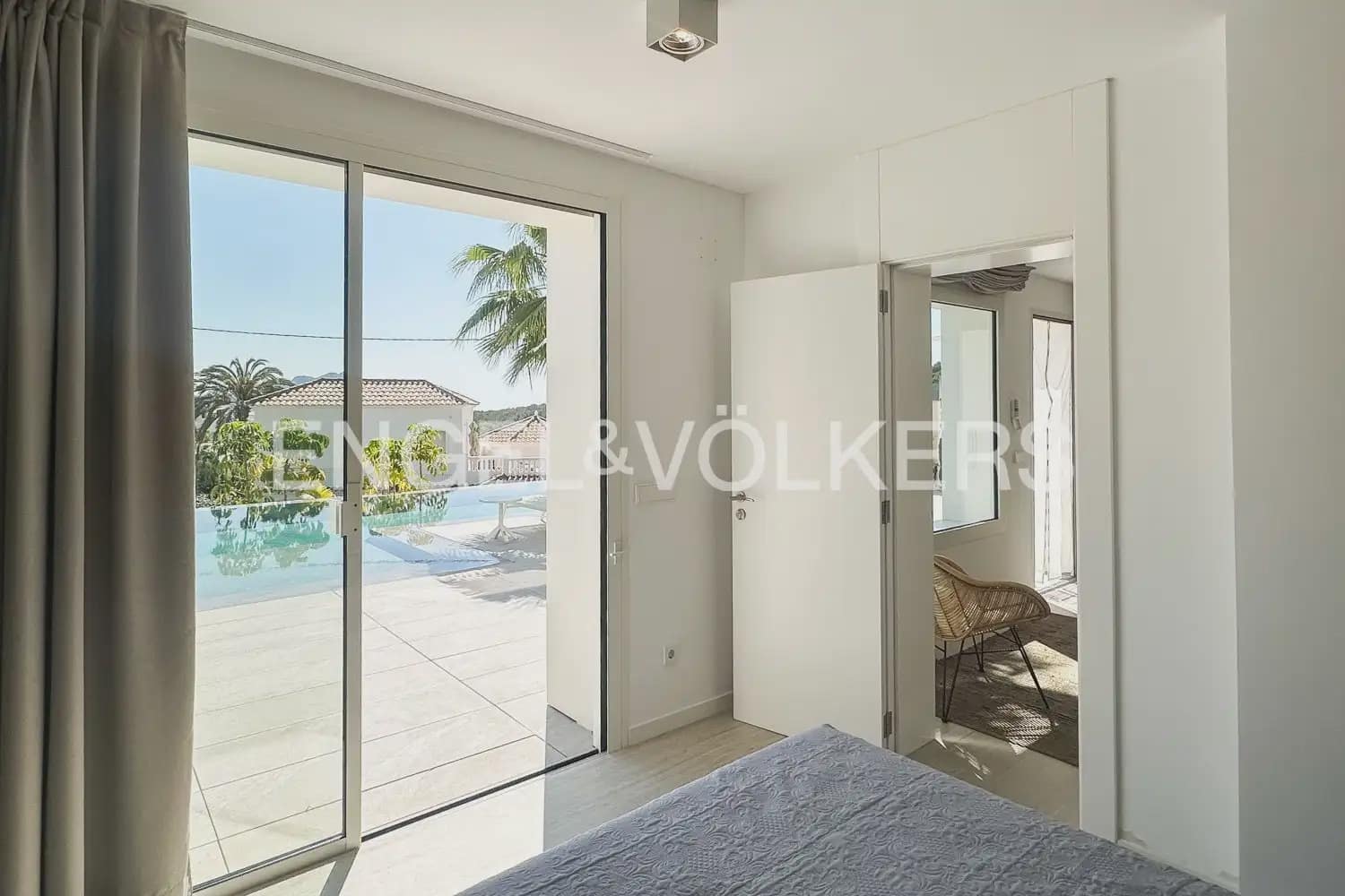5 slaapkamer Villa te huur in Javea / Xabia met zwembad garage - € 5.300 (Ref: 9898304)