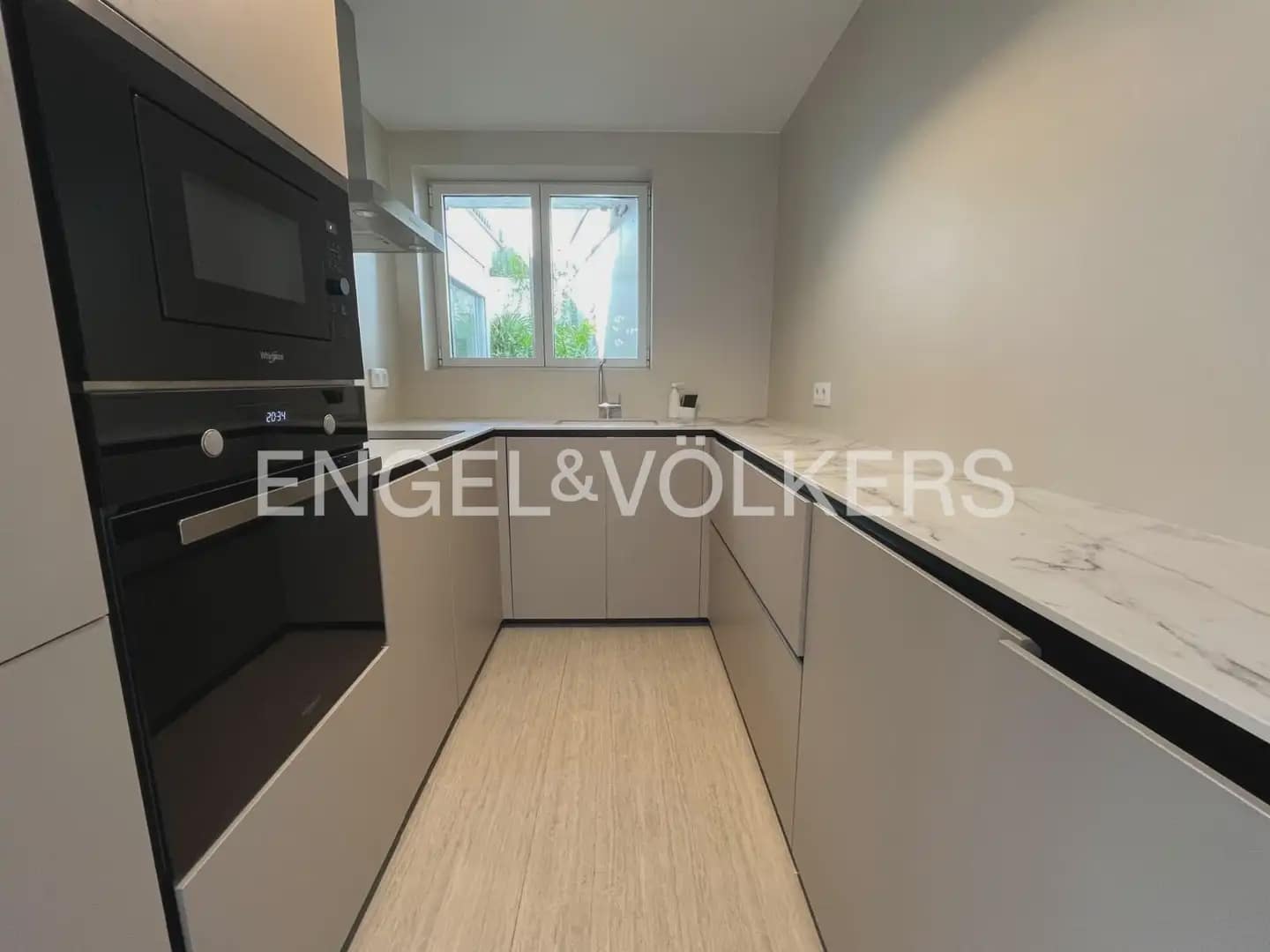 5 slaapkamer Villa te huur in Javea / Xabia met zwembad garage - € 5.300 (Ref: 9898304)