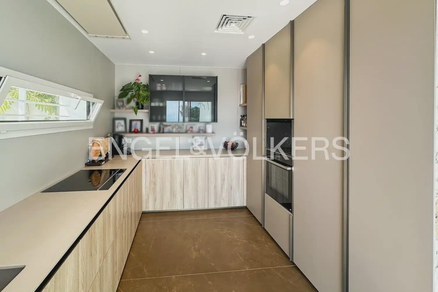 5 slaapkamer Villa te huur in Javea / Xabia met zwembad garage - € 5.300 (Ref: 9898304)